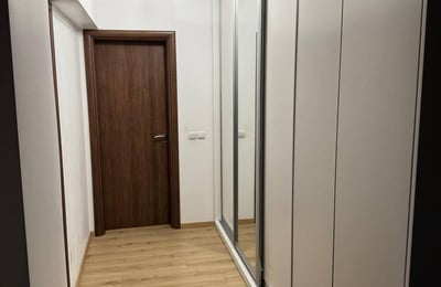 Location d’un appartement lumineux de 2 pièces, 76 m², quartier Bucureștii Noi, Bucarest, Roumanie